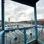 Lovely Flat With View Swansea