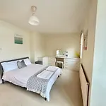 Lovely Flat With View Swansea