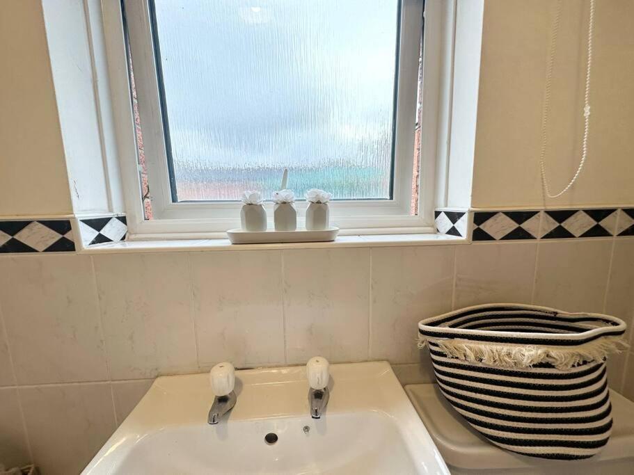 Lovely Flat With View * Swansea