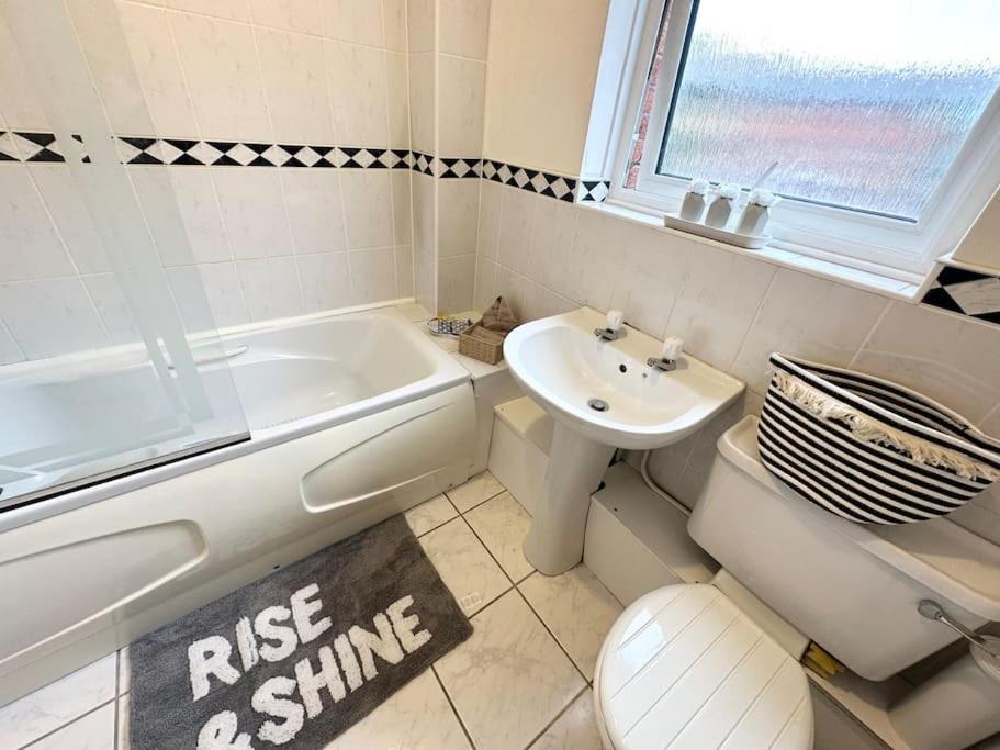 Lovely Flat With View Apartment Swansea